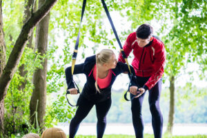 Bild Man and woman at fitness training